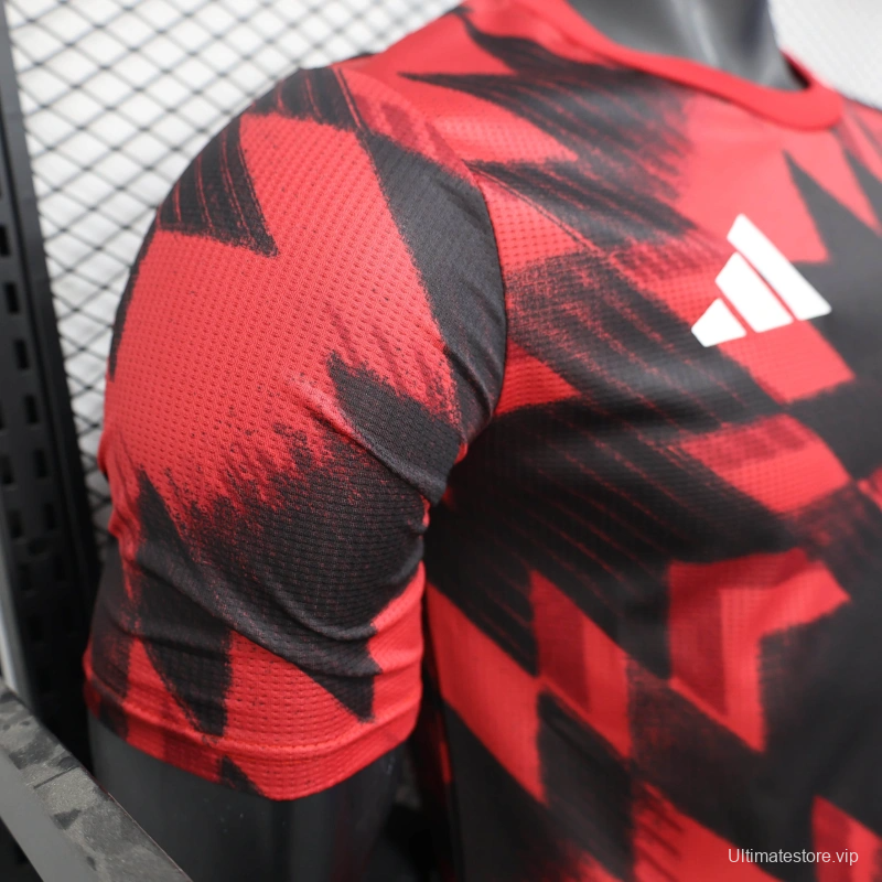25/26 Player Version Manchester United Red Geometric Pattern Pre-Match Training Jersey