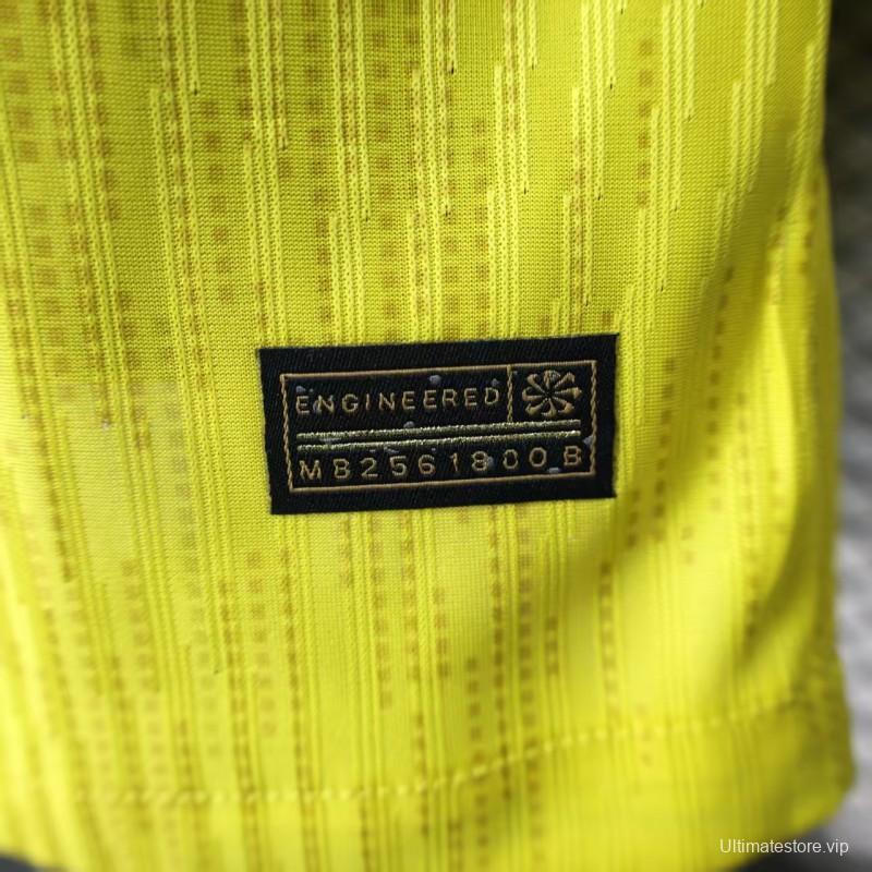 Player Version 25/26 Al-Ittihad Jeddah Yellow with Vertical Stripe Pattern Jersey