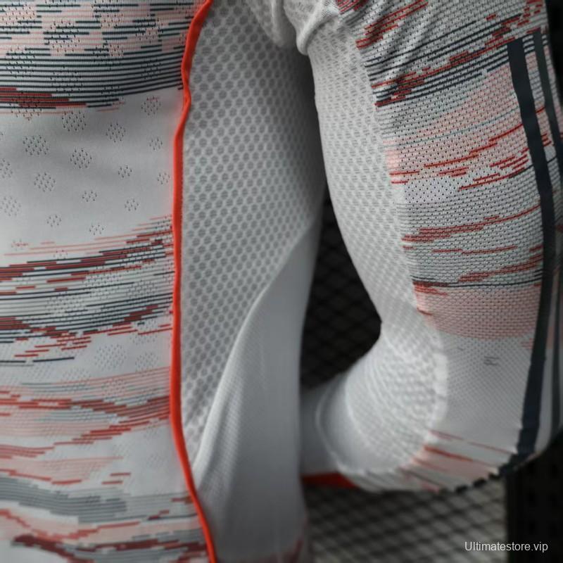 Player Version 25/26 Bayern Munich Away Long Sleeve Jersey