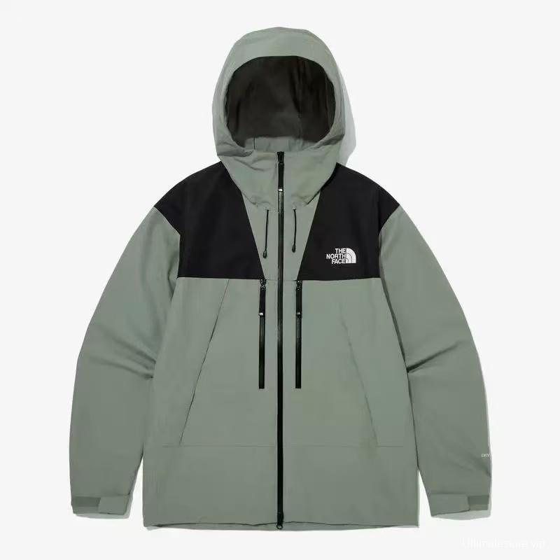 2025 The North Face Summit Series Technical Jacket - Cream/Black Colorblock with Dual-Zip Design