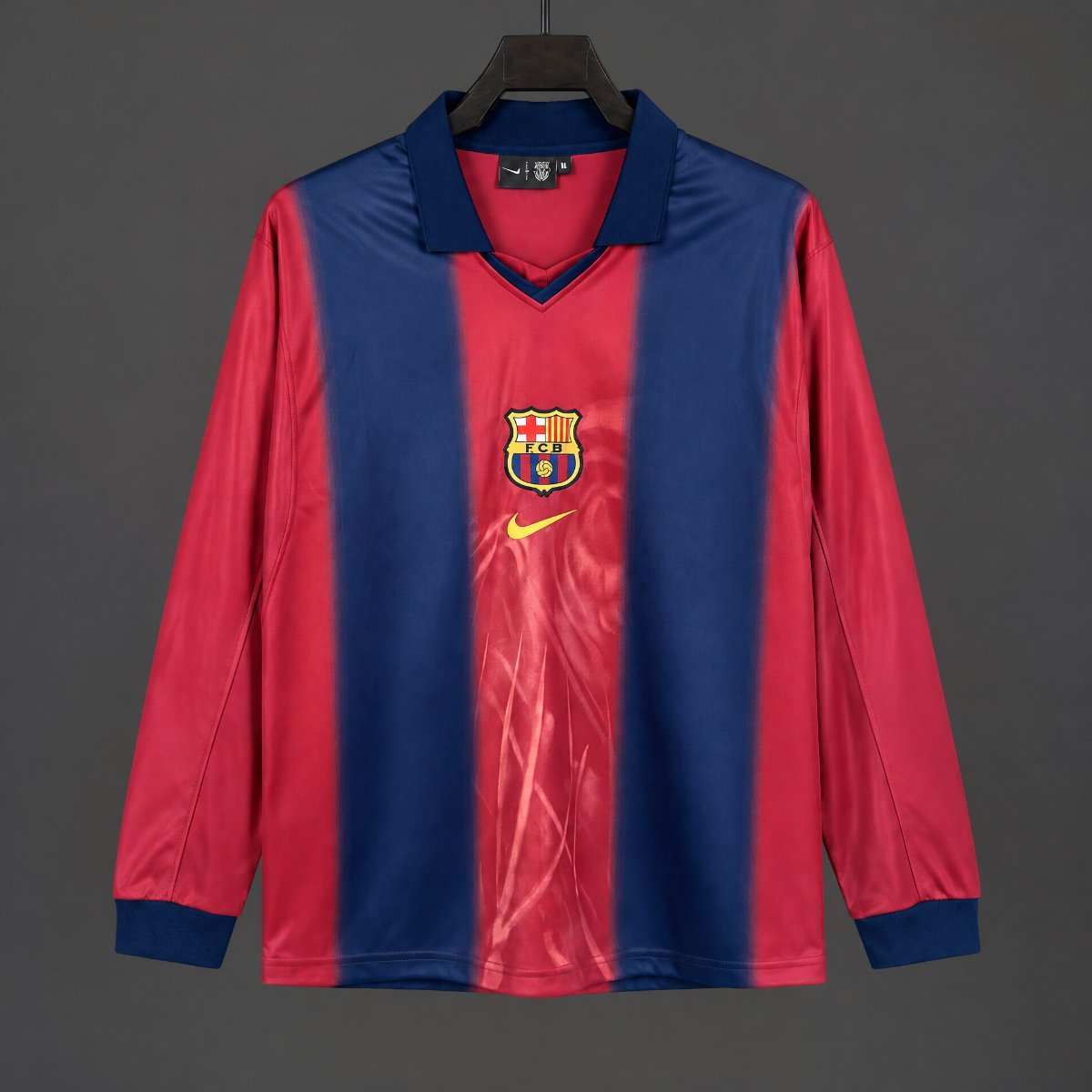 Retro 00/01 Barcelona x Travis Scott Home Long Sleeve  Jersey